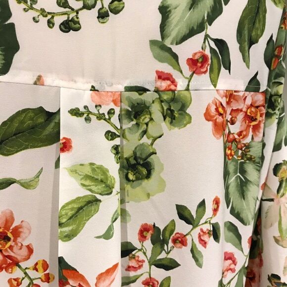 Tommy Hilfiger NWOT floral blouse - Picture 7 of 11